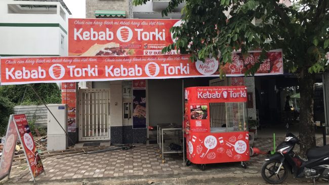 Bánh mì Kebab Torki – Cuộc cách mạng từ những chiếc xe đẩy vỉa hè 1