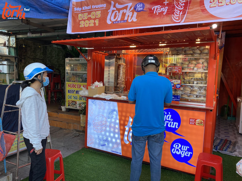 dong-bo-va-tinh-gon-la-mot-trong-nhung-dac-diem-tieu-bieu-cua-chuoi-mo-hinh-kinh-doanh-torki-food