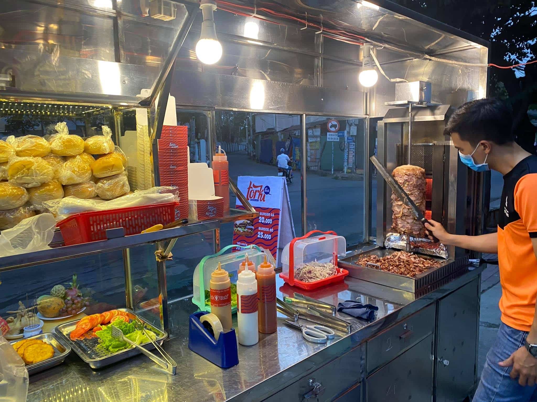 Là đối tác của Kebab Torki, bạn được chuyển giao toàn bộ công thức ướp thịt,