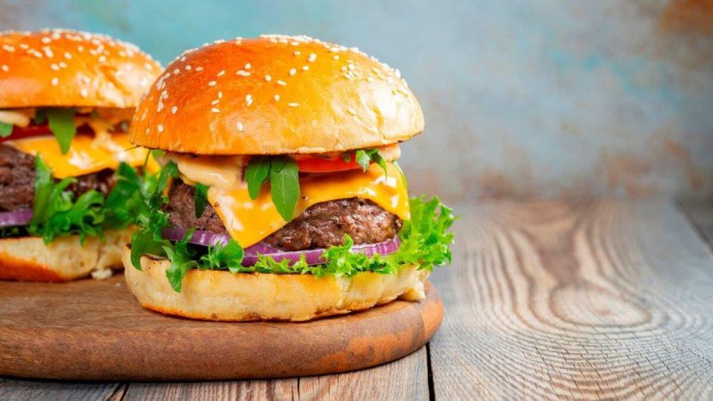 Lịch sử và sự phổ biến của hamburger