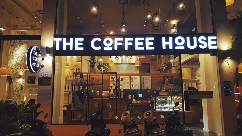 Vai trò then chốt của biển hiệu cửa hàng F&B
