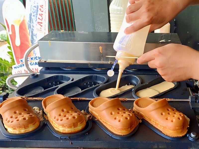 Hương vị và thành phần của bánh hình chiếc dép