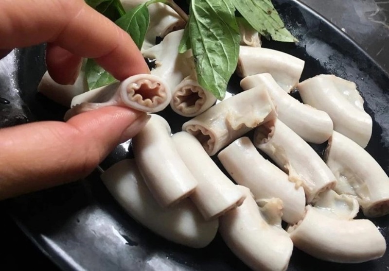 Tranh cãi xung quanh “lòng xe điếu”