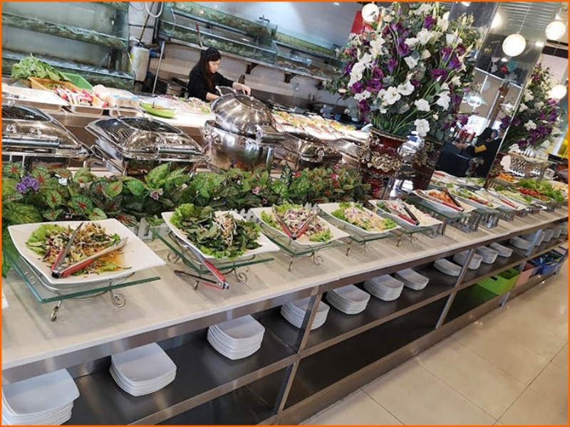 Những yếu tố ảnh hưởng đến vốn mở quán buffet hải sản