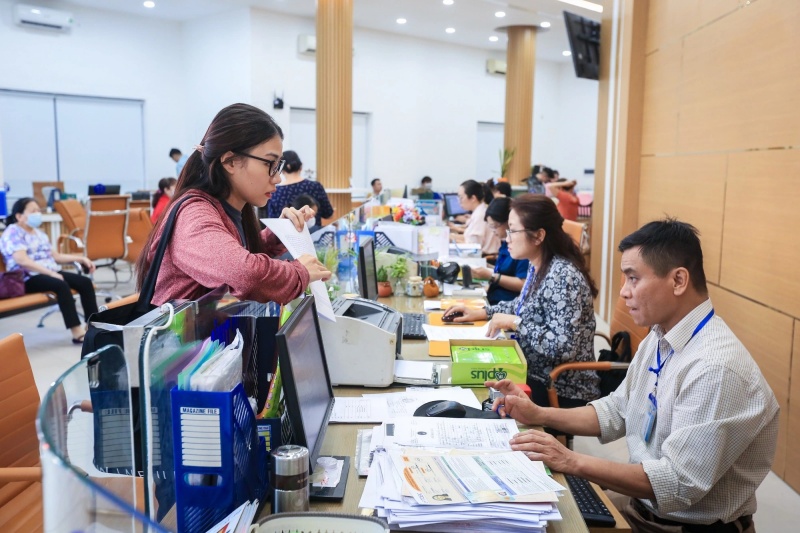Công chức giảm biên chế: Khó khăn nào cản bước tái hòa nhập?