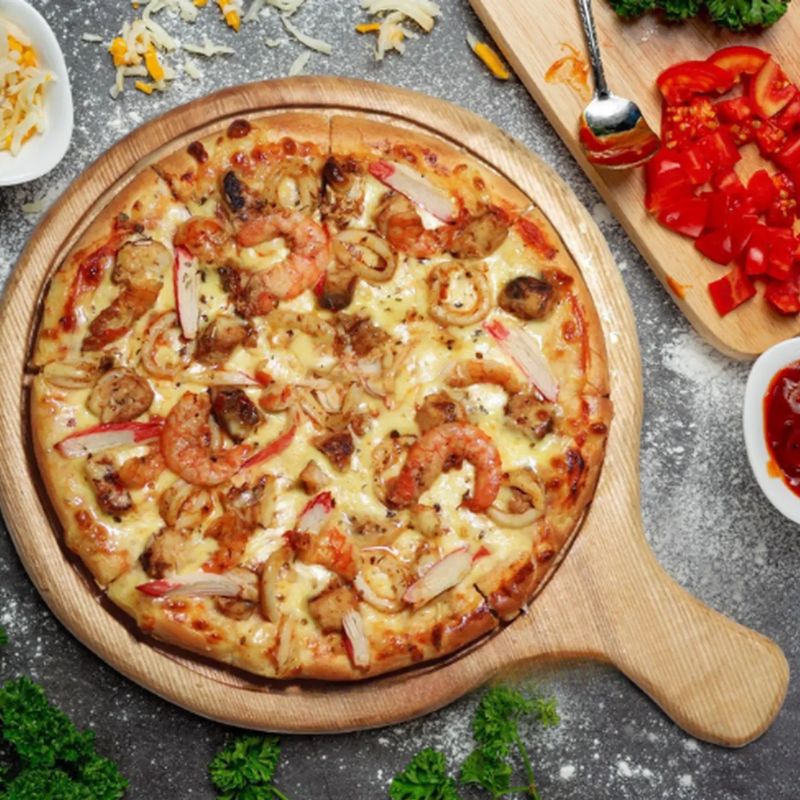 Thưởng thức pizza đông lạnh bao ngon cực đơn giản