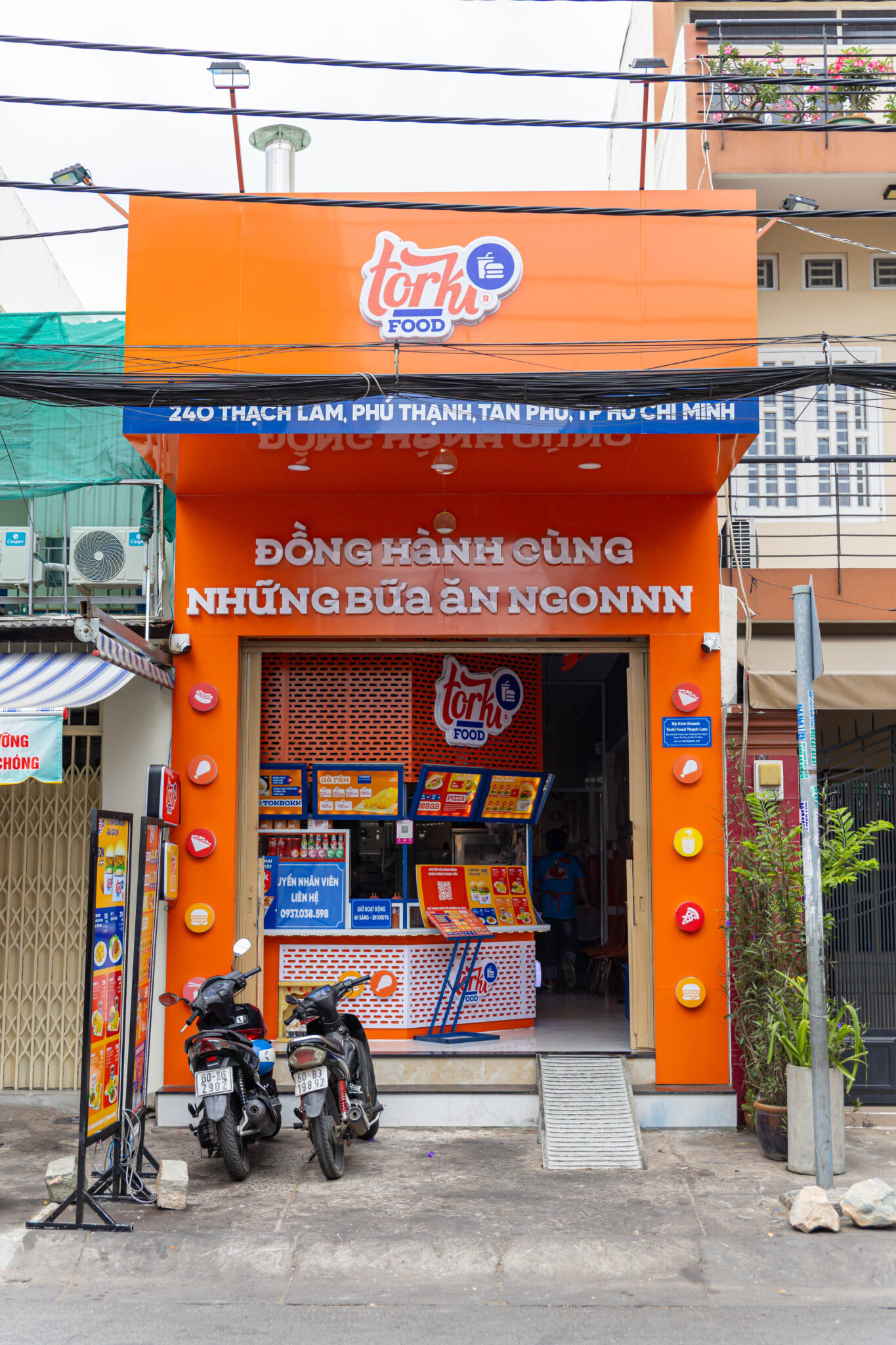 Torki Food & chuỗi cửa hàng cố định
