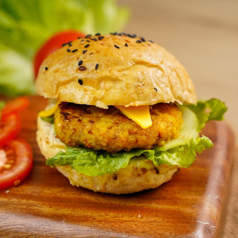 Giới thiệu về món Burger nhân gà giòn