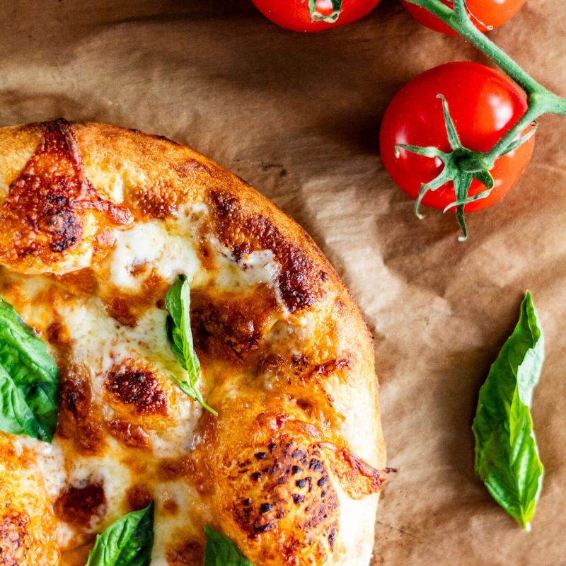 Cách thưởng thức pizza sourdough chuẩn dân chuyên