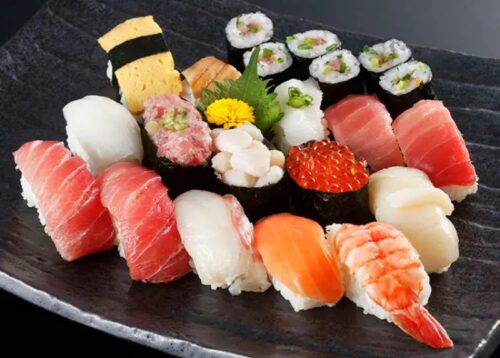 Sushi: Nghệ thuật thu hút mọi ánh nhìn