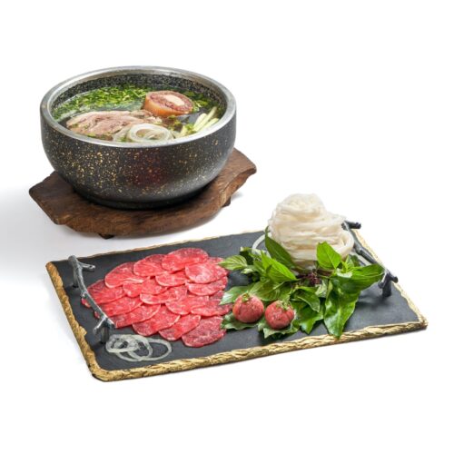 Review các quán phở bát đá ngon tại TP.HCM