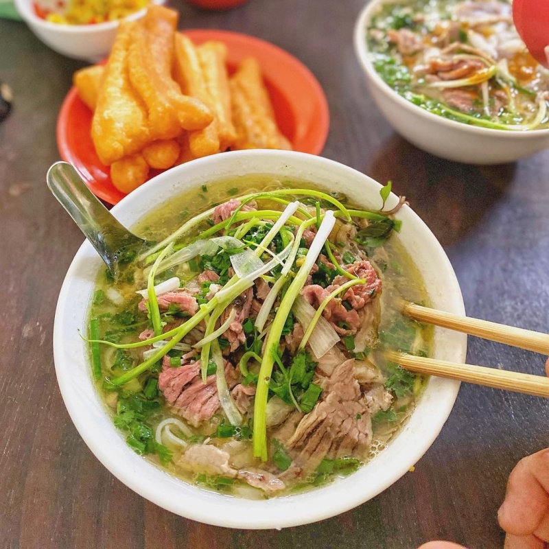 Review phở Bát Đàn gia truyền 1 thế kỷ tại Hà Nội