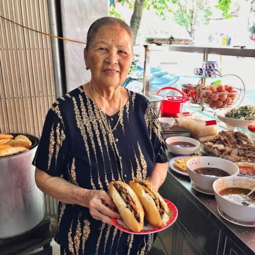 Khám phá những quán bánh mì Hội An nổi tiếng nhất