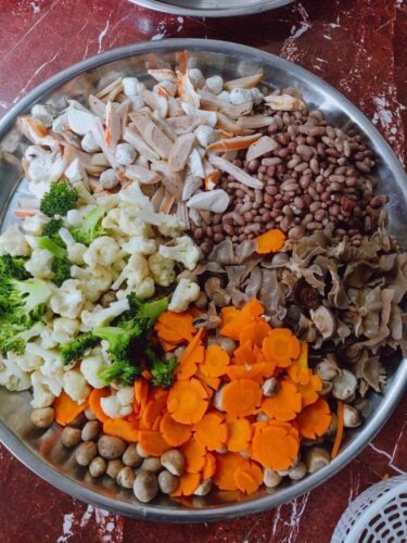Nghệ thuật chế biến và nguyên liệu đặc trưng