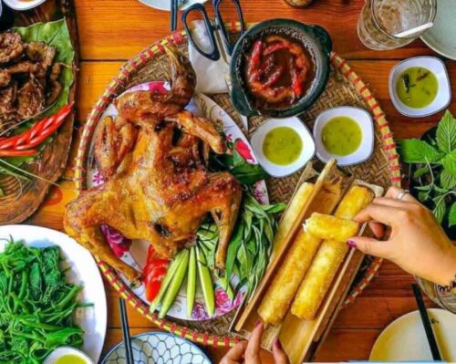 List quán gà nướng cơm lam ngon tại Sài Gòn