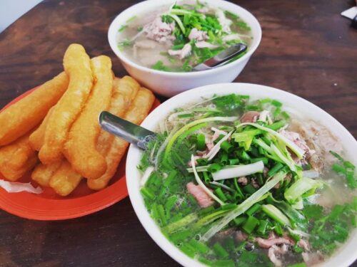 Review phở Khôi Hói - Món phở được Michelin đề cử