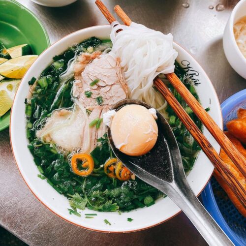 Review phở Khôi Hói - Món phở được Michelin đề cử