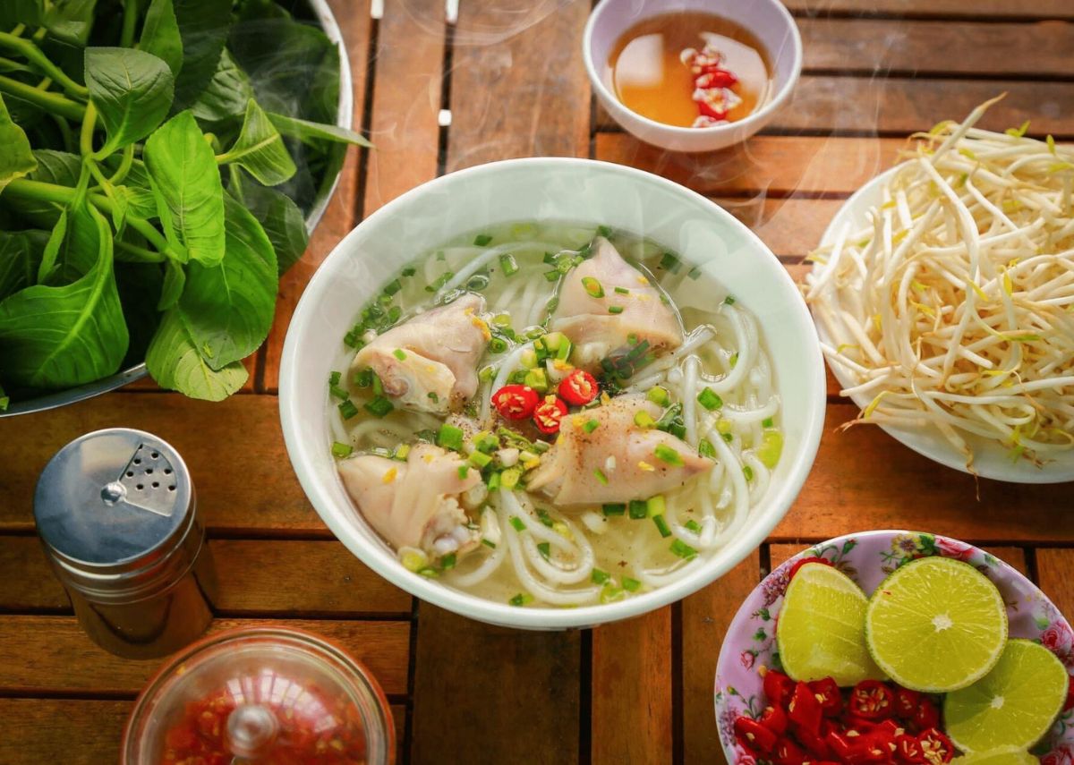 bánh canh trảng bàng tây ninh