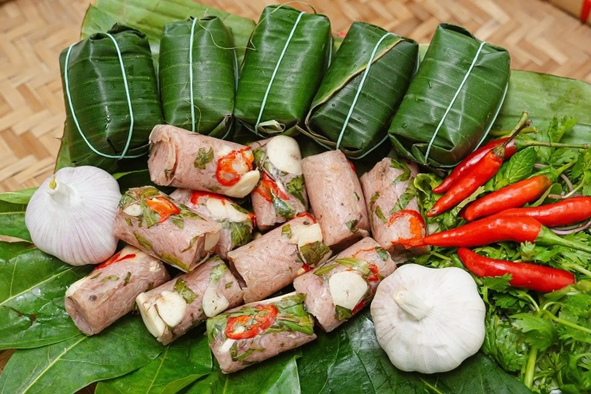 cách làm nem chua thanh hoá