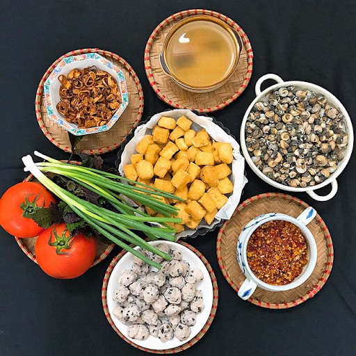 nguyên liệu nấu bún ốc hà nội